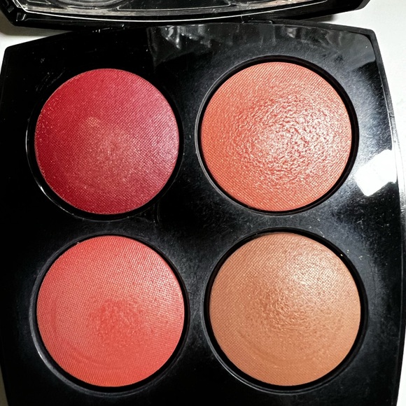 Chanel face quad ( face & eyes) EUC, Giant palette 🎨 - Picture 7 of 9